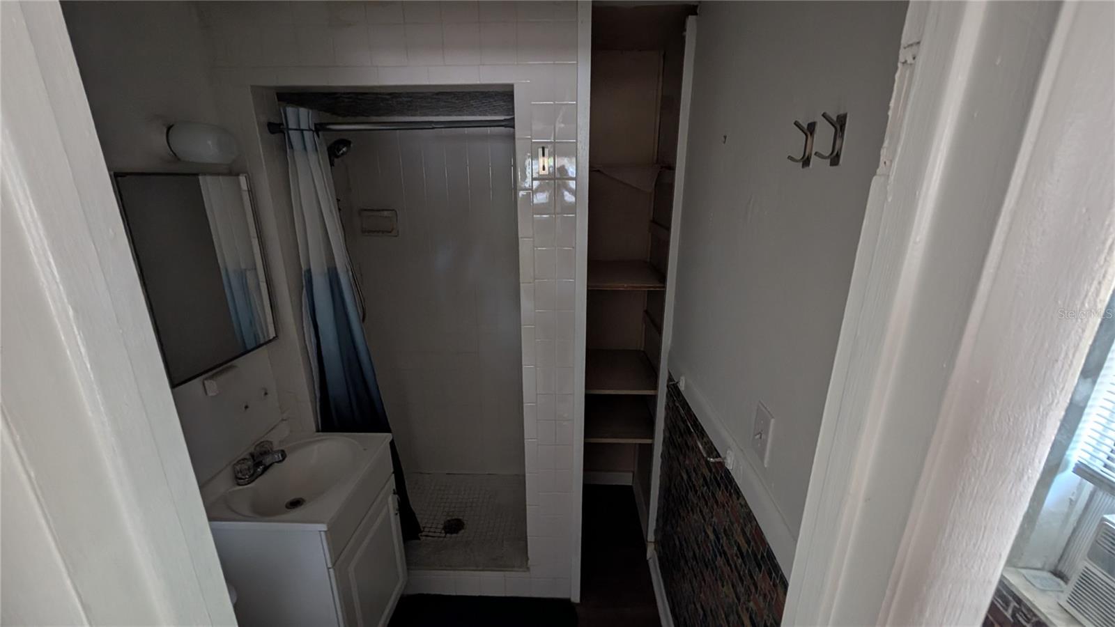 114 S BUNGALOW PARK AVE, TAMPA, FL, 33609
