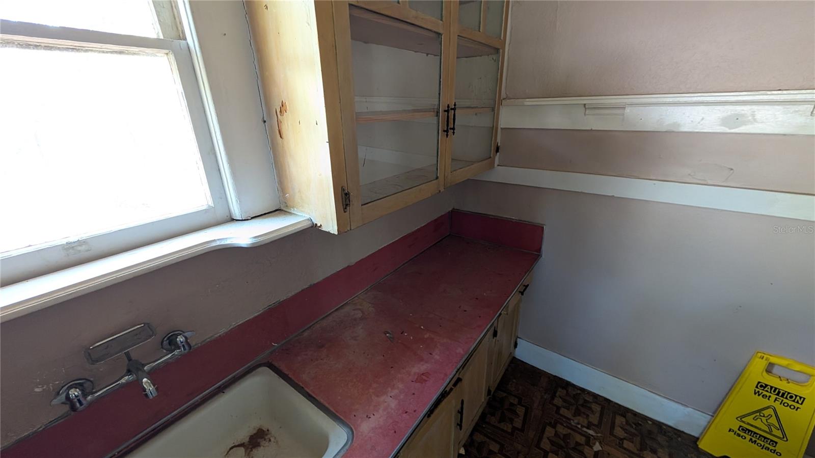 114 S BUNGALOW PARK AVE, TAMPA, FL, 33609