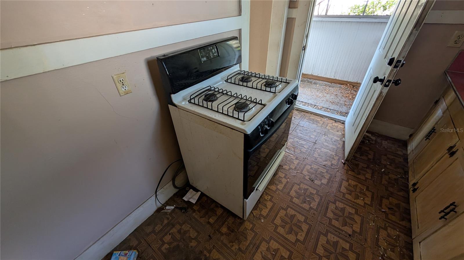 114 S BUNGALOW PARK AVE, TAMPA, FL, 33609
