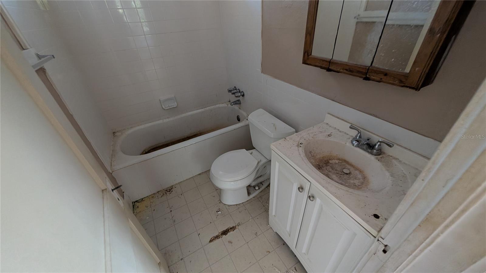 114 S BUNGALOW PARK AVE, TAMPA, FL, 33609