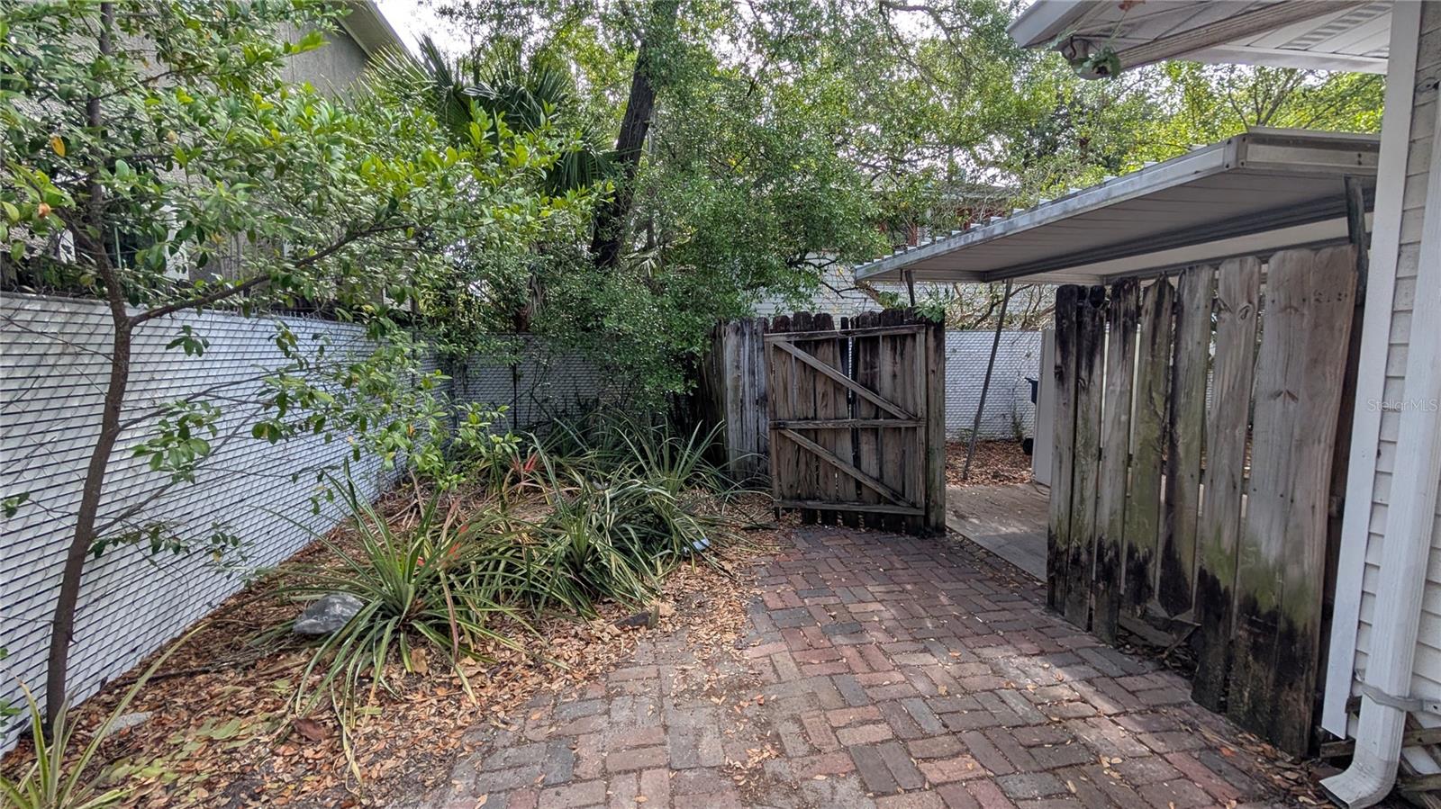 114 S BUNGALOW PARK AVE, TAMPA, FL, 33609