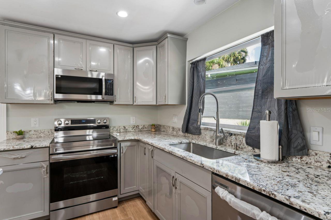 6955 BOTTLE BRUSH DR, PORT RICHEY, FL, 34668