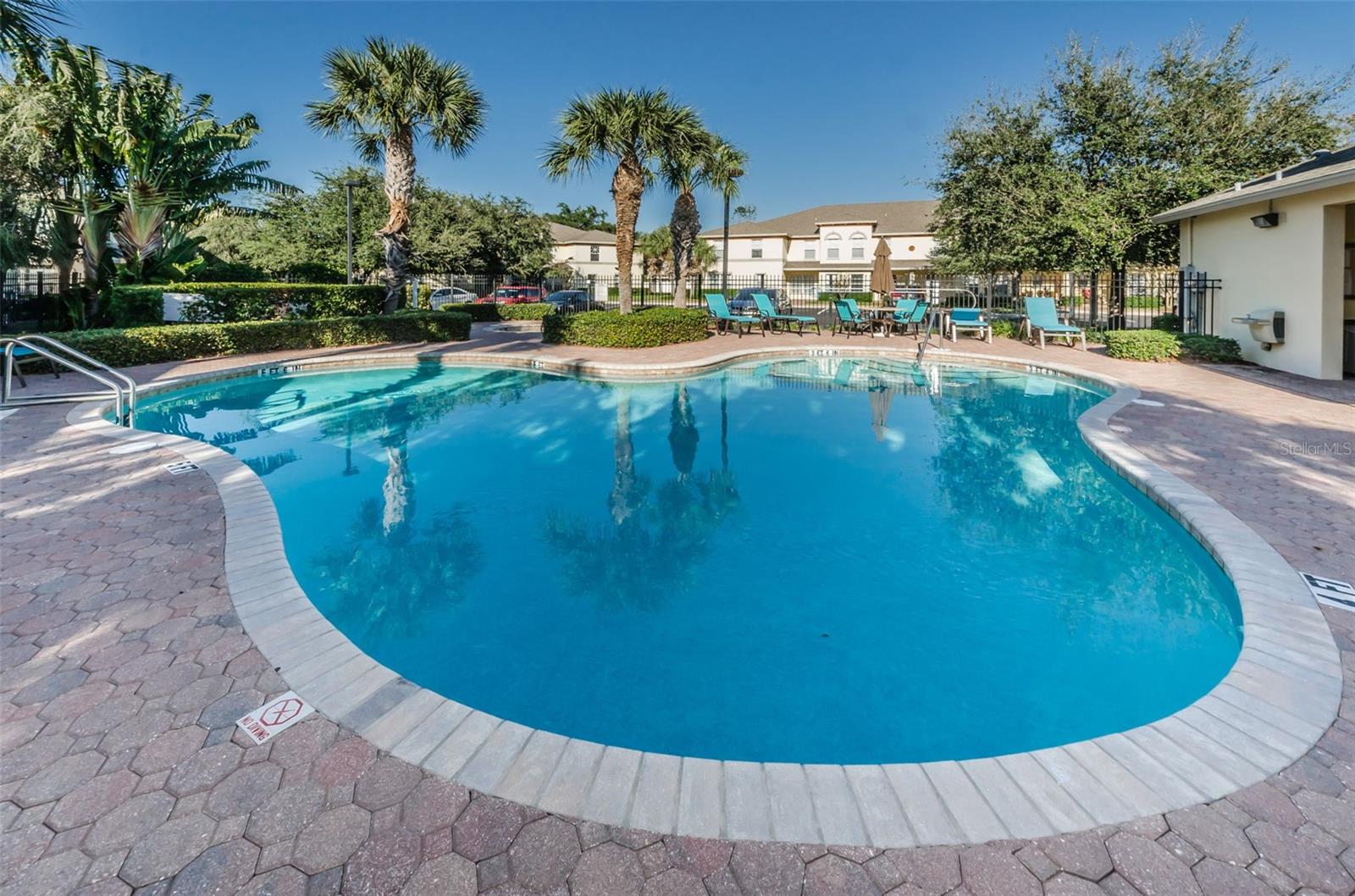 3876 ISLAND WAY, ST PETERSBURG, FL, 33705
