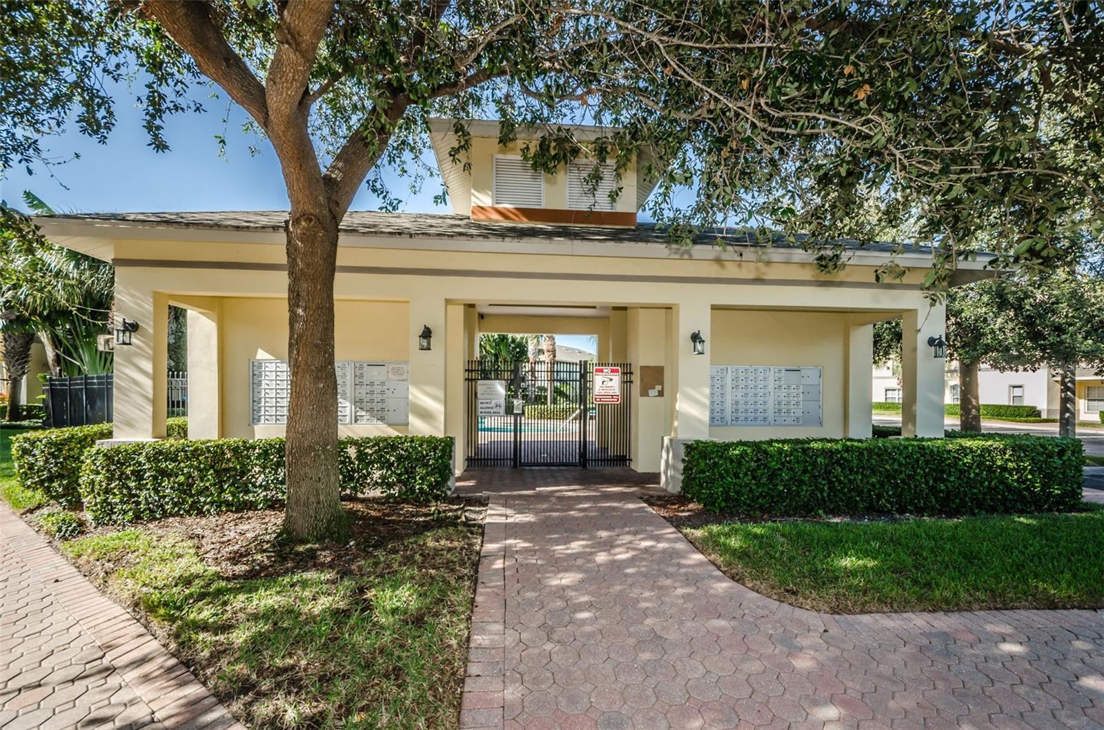 3876 ISLAND WAY, ST PETERSBURG, FL, 33705