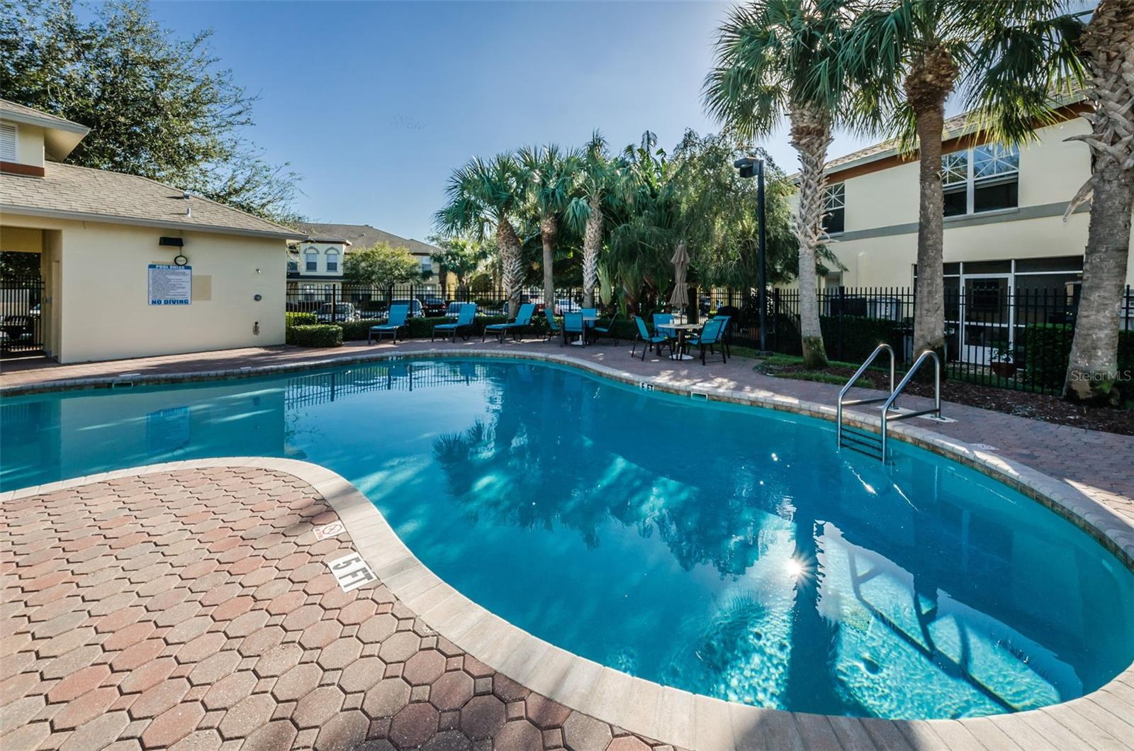 3876 ISLAND WAY, ST PETERSBURG, FL, 33705