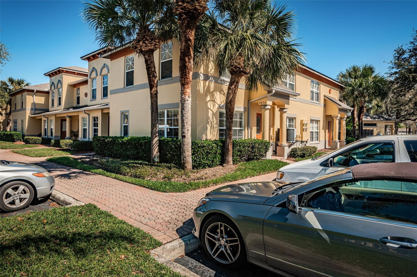 3876 ISLAND WAY, ST PETERSBURG, FL, 33705