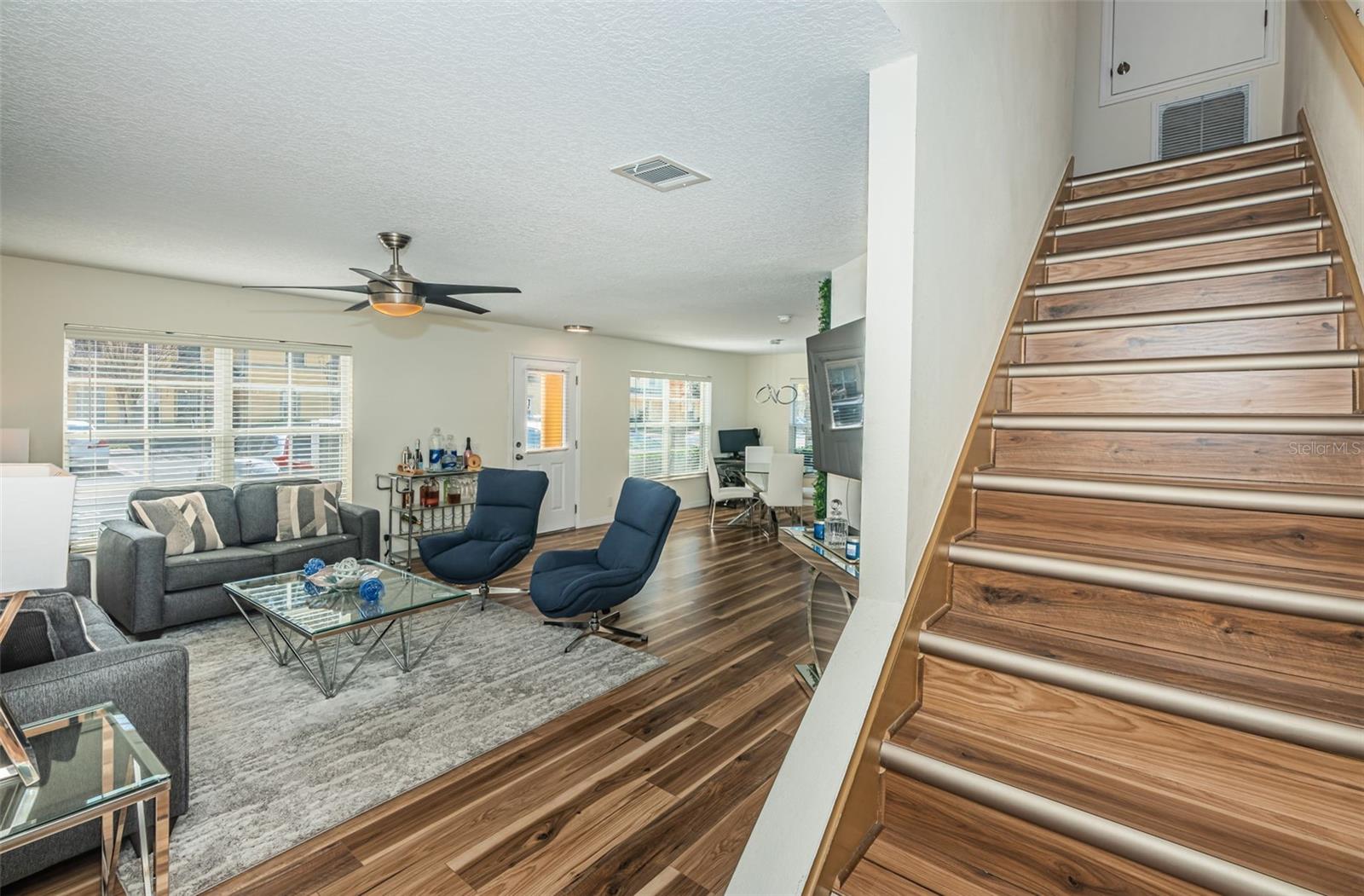 3876 ISLAND WAY, ST PETERSBURG, FL, 33705