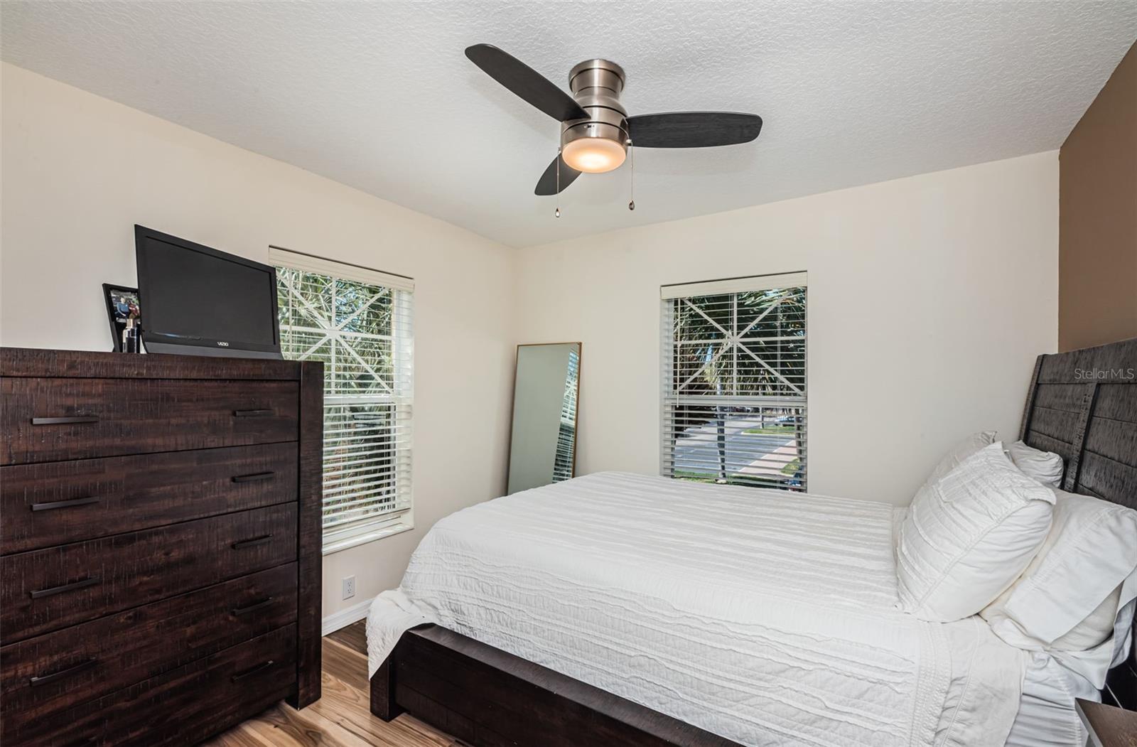 3876 ISLAND WAY, ST PETERSBURG, FL, 33705