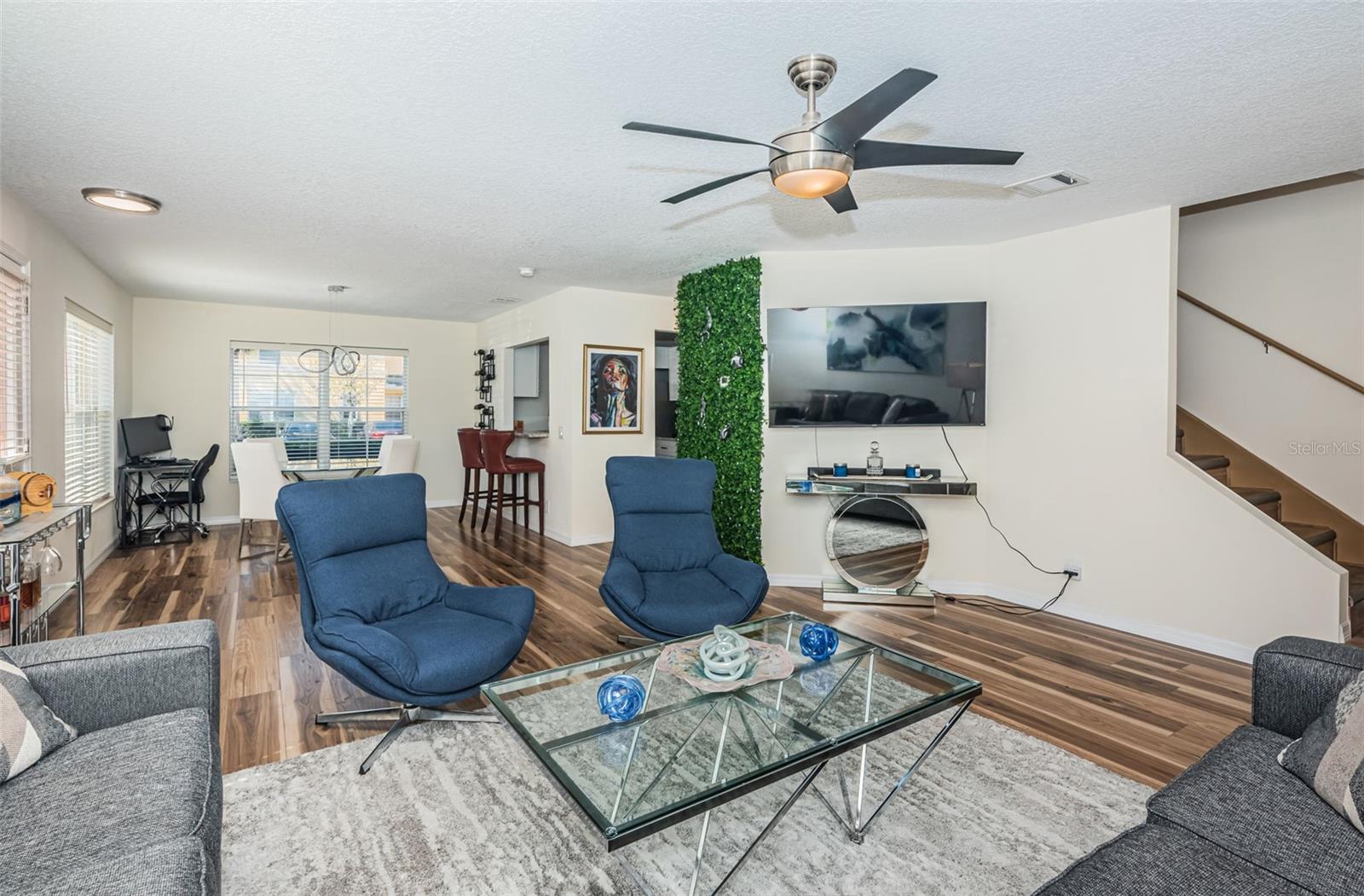 3876 ISLAND WAY, ST PETERSBURG, FL, 33705