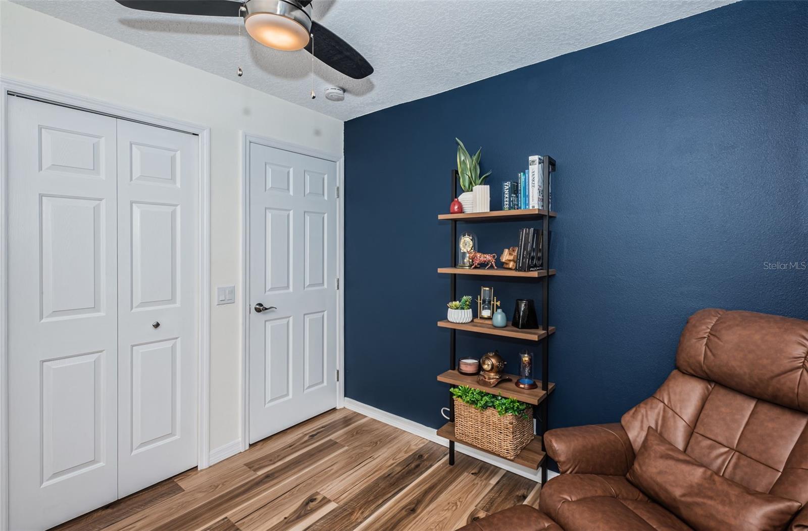 3876 ISLAND WAY, ST PETERSBURG, FL, 33705