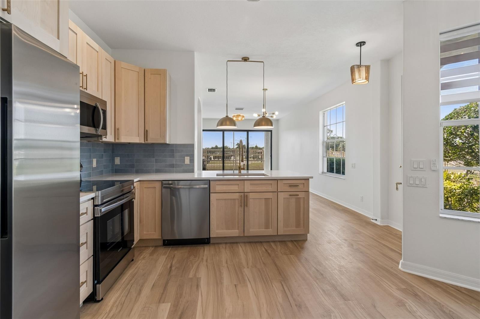 6054 54TH ST N, ST PETERSBURG, FL, 33709