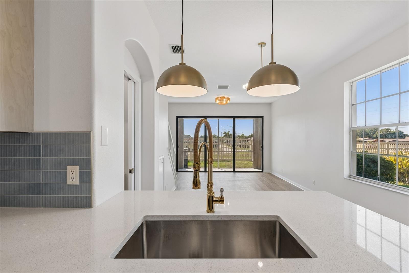 6054 54TH ST N, ST PETERSBURG, FL, 33709