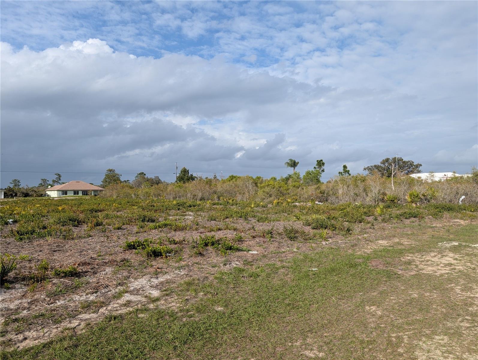 12 POINCIANA DR, INDIAN LAKE ESTATES, FL, 33855