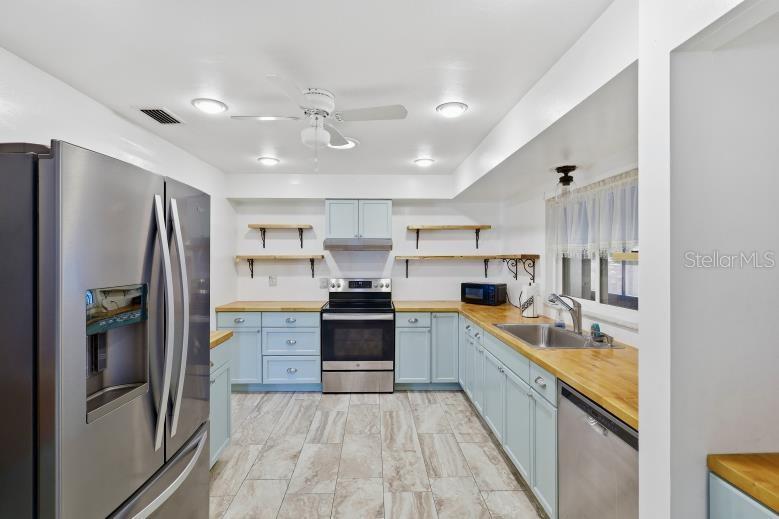 60 BLAINE DR, PALM COAST, FL, 32137
