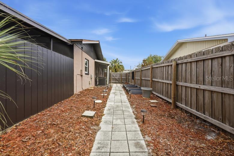 60 BLAINE DR, PALM COAST, FL, 32137