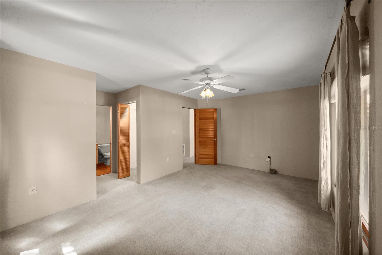 12621 SE SUNSET HARBOR RD, WEIRSDALE, FL, 32195
