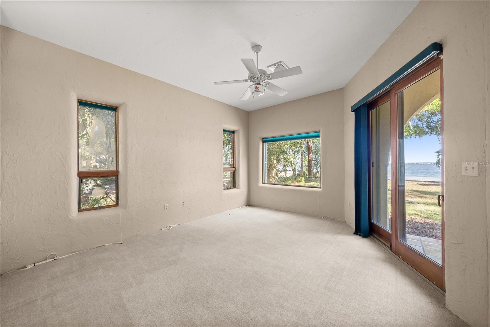 12621 SE SUNSET HARBOR RD, WEIRSDALE, FL, 32195
