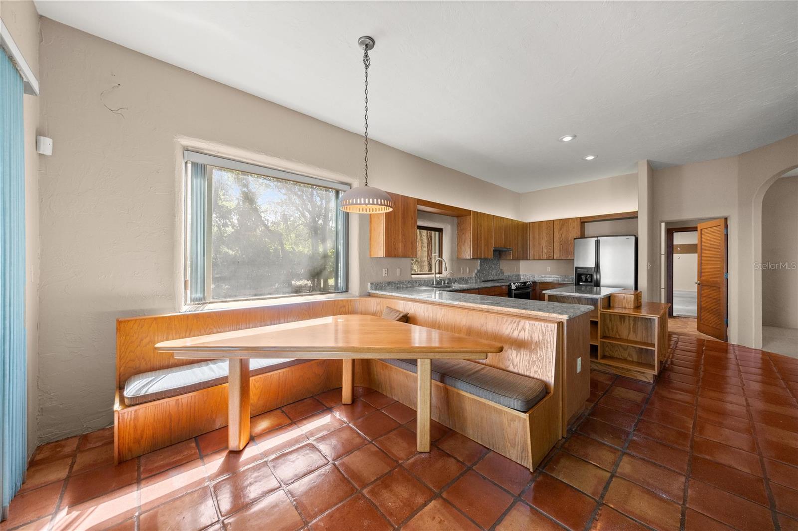 12621 SE SUNSET HARBOR RD, WEIRSDALE, FL, 32195