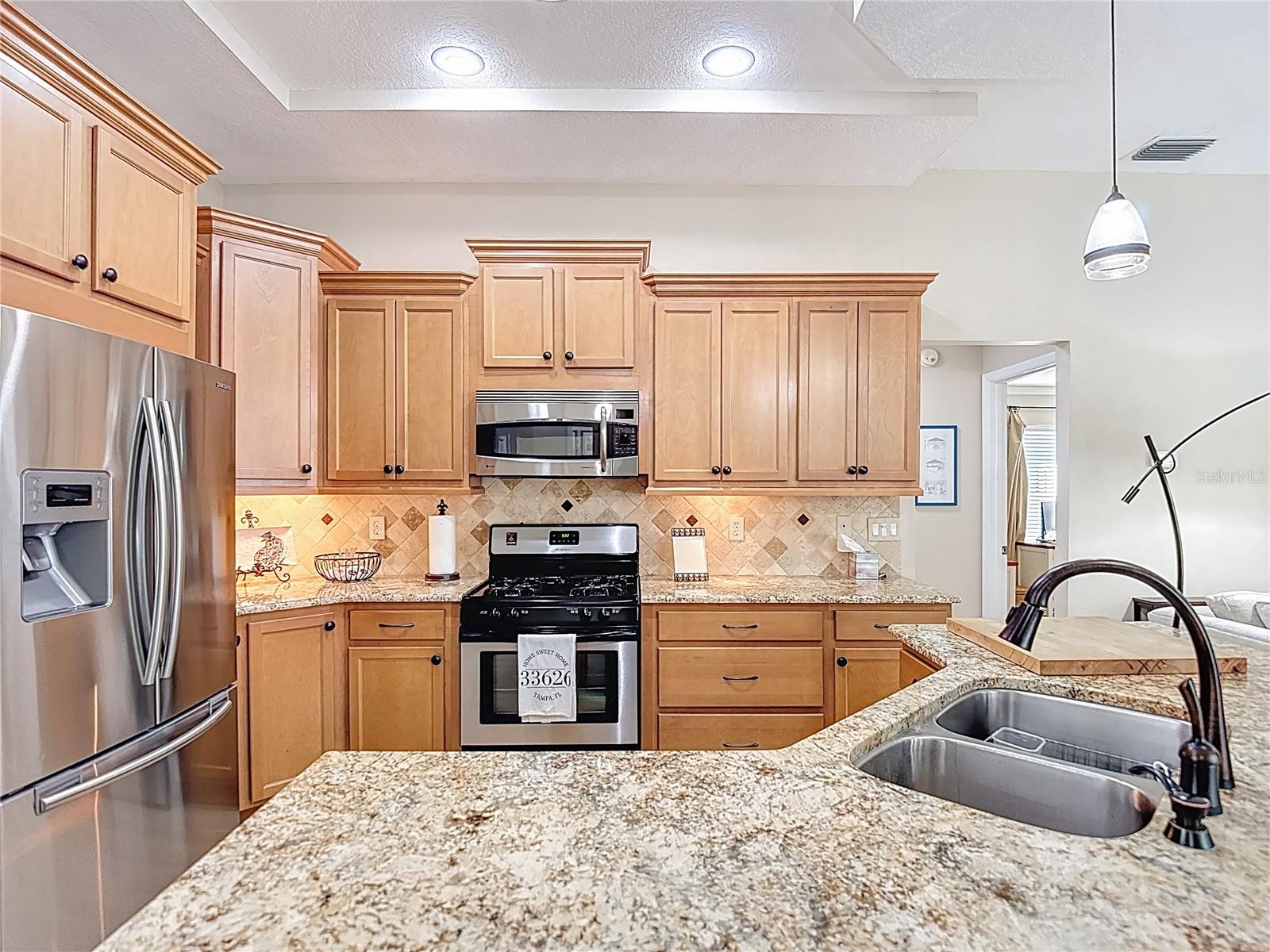 9906 BENNINGTON DR, TAMPA, FL, 33626