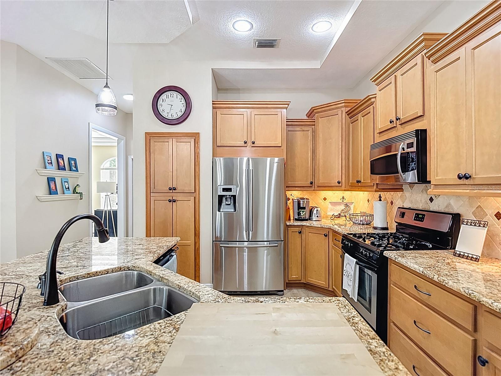 9906 BENNINGTON DR, TAMPA, FL, 33626