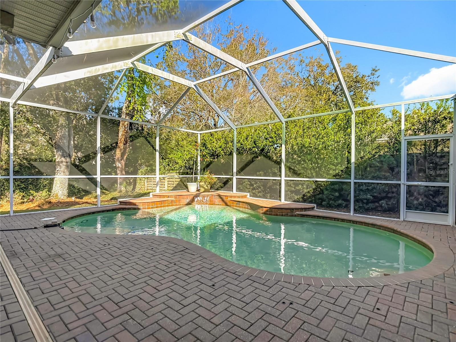 9906 BENNINGTON DR, TAMPA, FL, 33626
