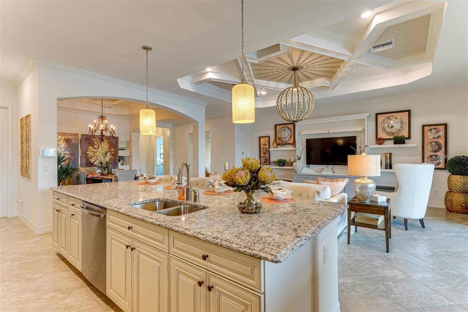 5803 CESSNA RUN, BRADENTON, FL, 34211