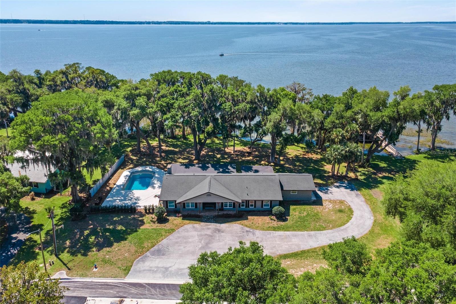 3020 INDIAN TRL, EUSTIS, FL, 32726