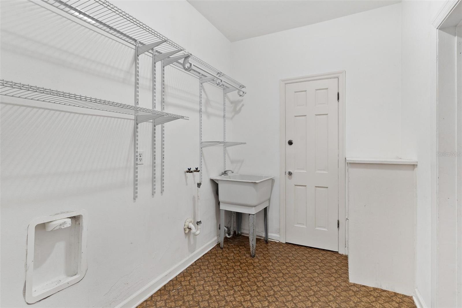 3020 INDIAN TRL, EUSTIS, FL, 32726