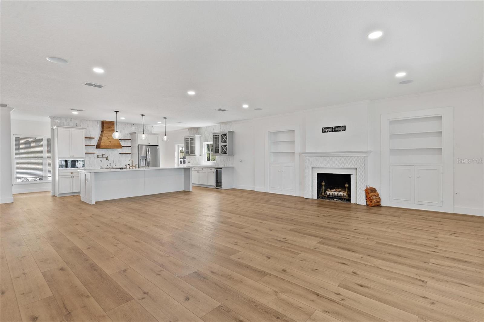 3020 INDIAN TRL, EUSTIS, FL, 32726