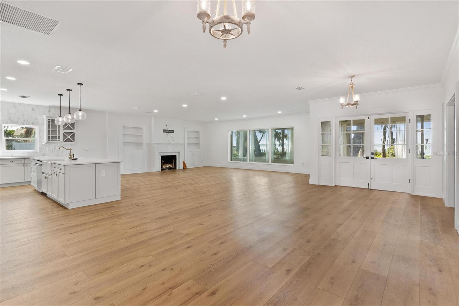 3020 INDIAN TRL, EUSTIS, FL, 32726