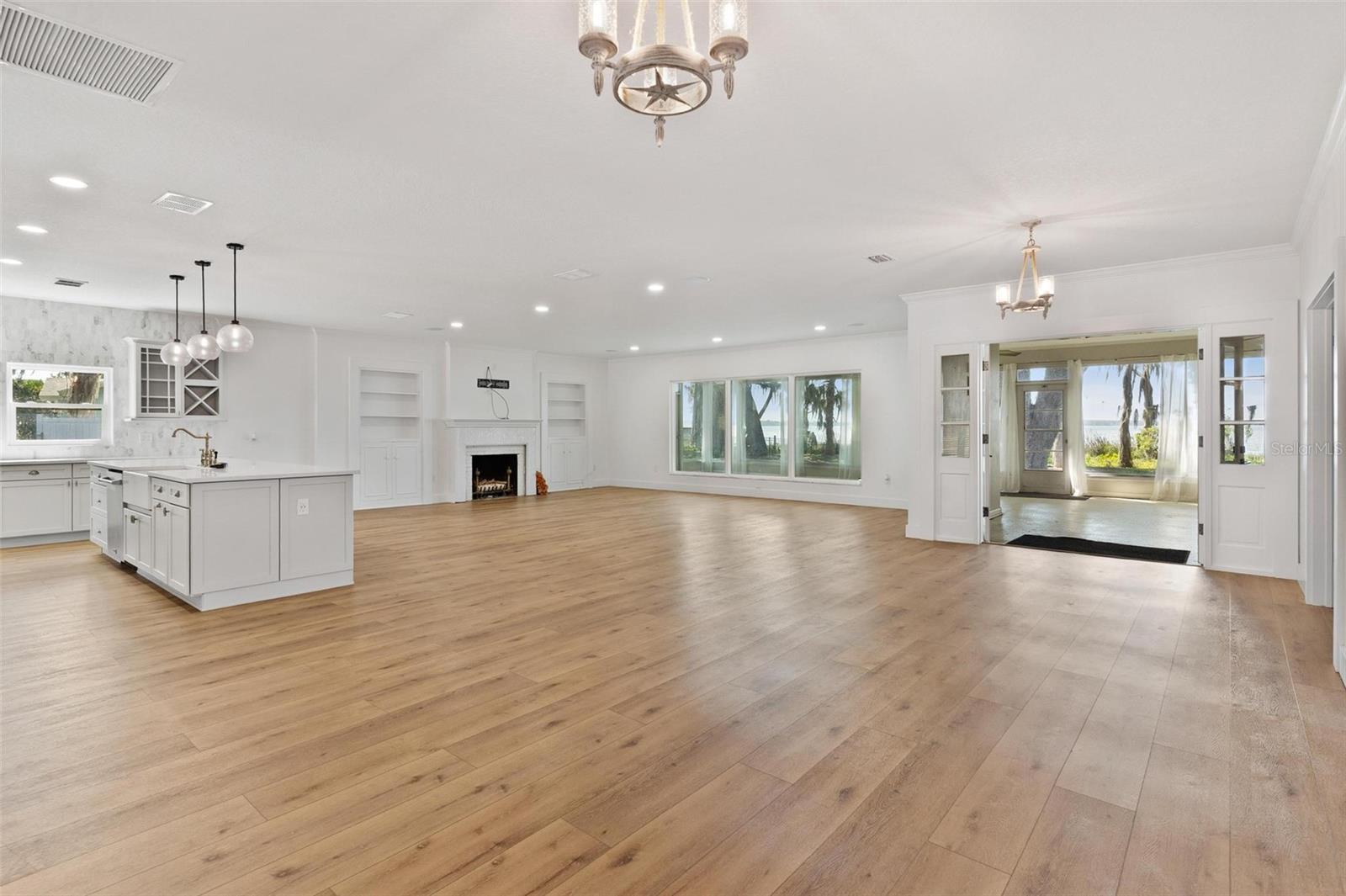 3020 INDIAN TRL, EUSTIS, FL, 32726