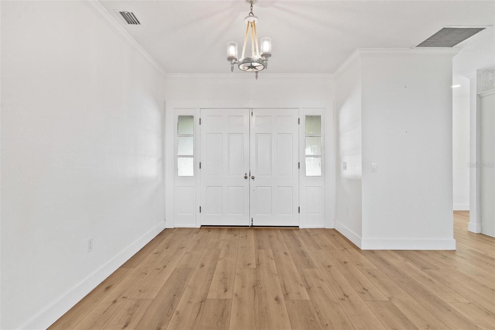 3020 INDIAN TRL, EUSTIS, FL, 32726