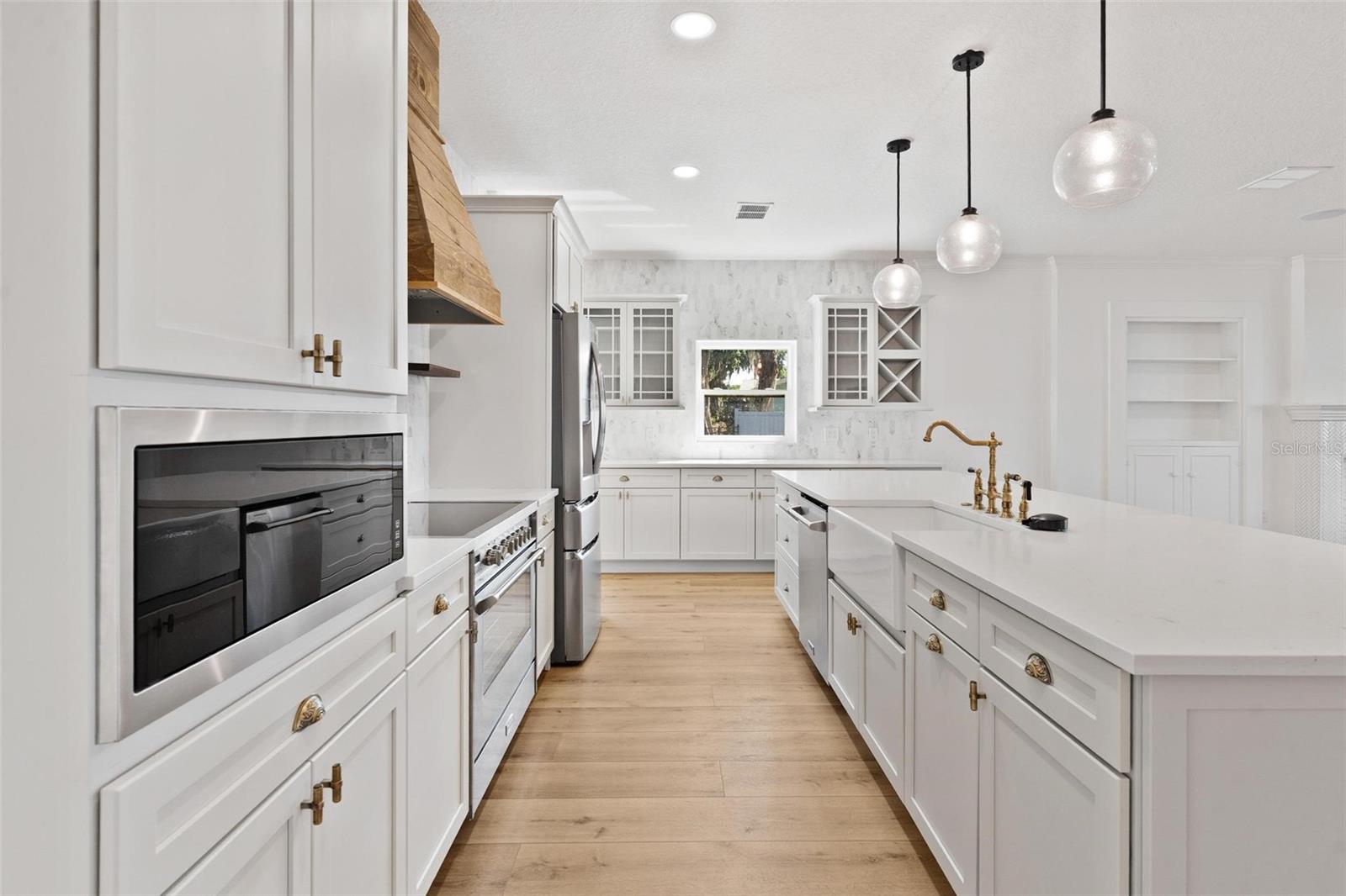 3020 INDIAN TRL, EUSTIS, FL, 32726