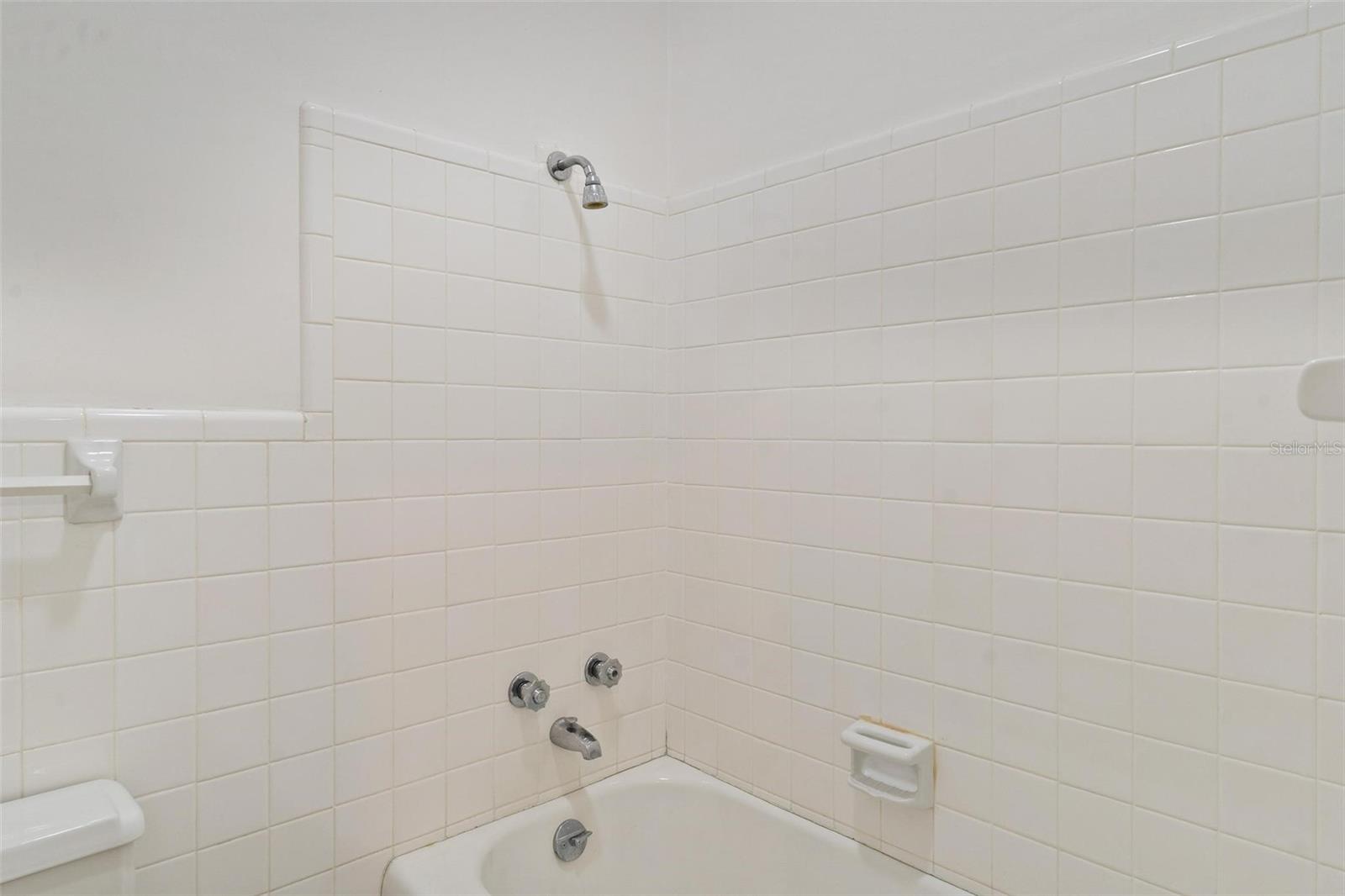 3020 INDIAN TRL, EUSTIS, FL, 32726