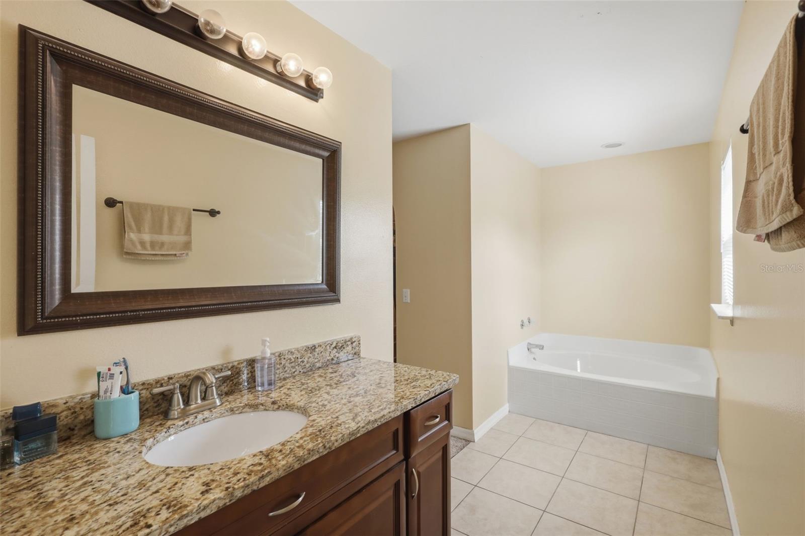 1142 NORMANDY DR, KISSIMMEE, FL, 34759