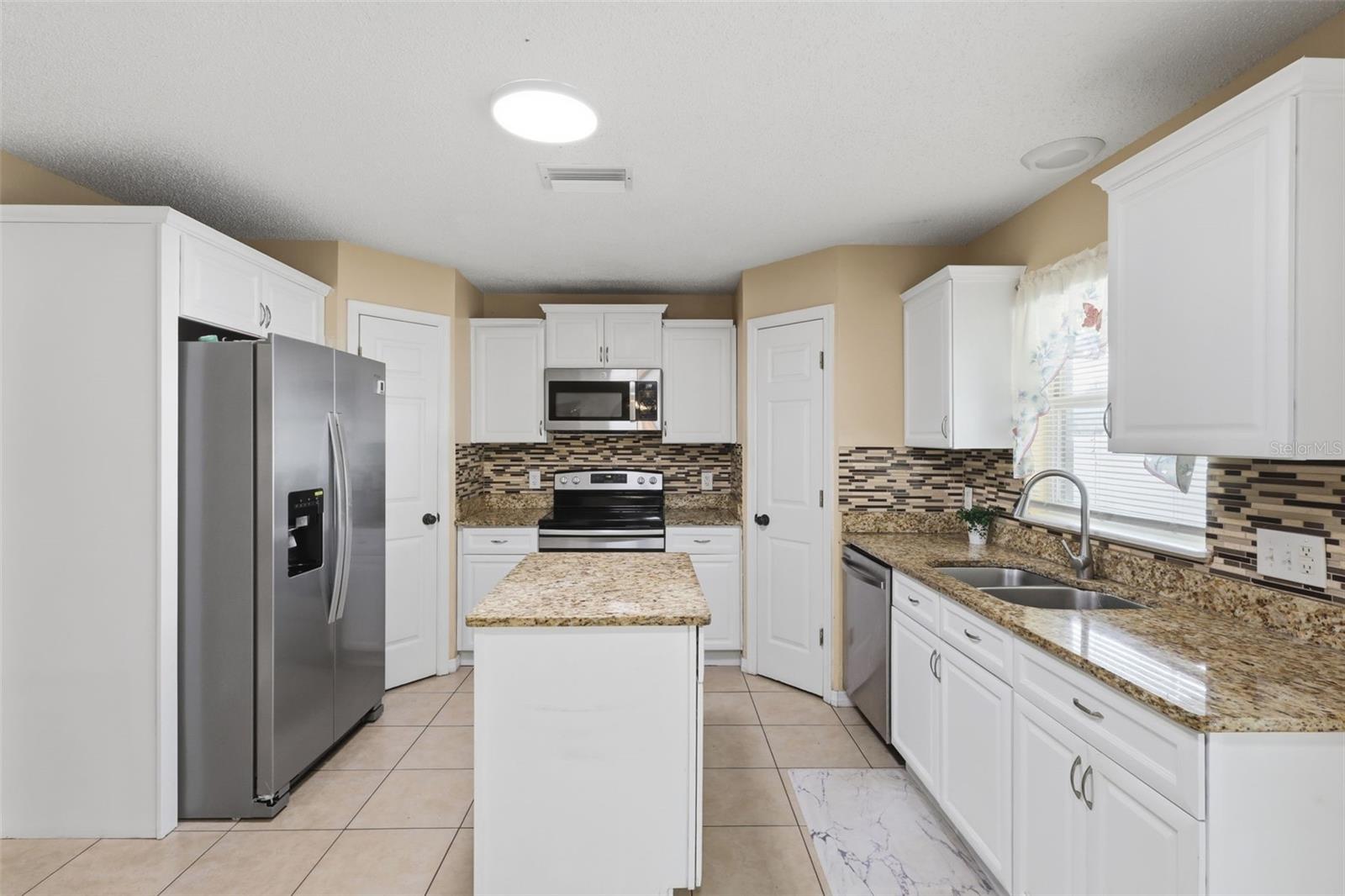1142 NORMANDY DR, KISSIMMEE, FL, 34759