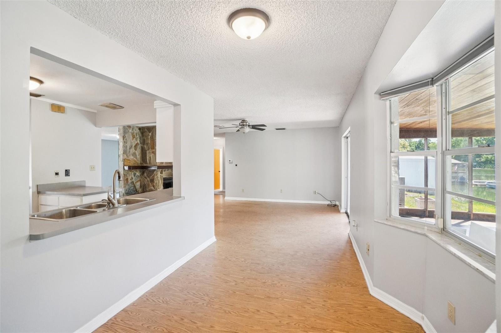 2024 W SITKA ST, TAMPA, FL, 33604