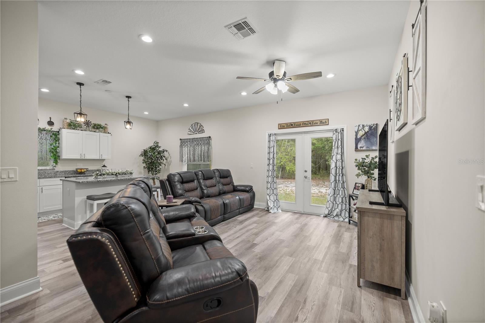 2 MAGNOLIA PASS TRCE, OCKLAWAHA, FL, 32179