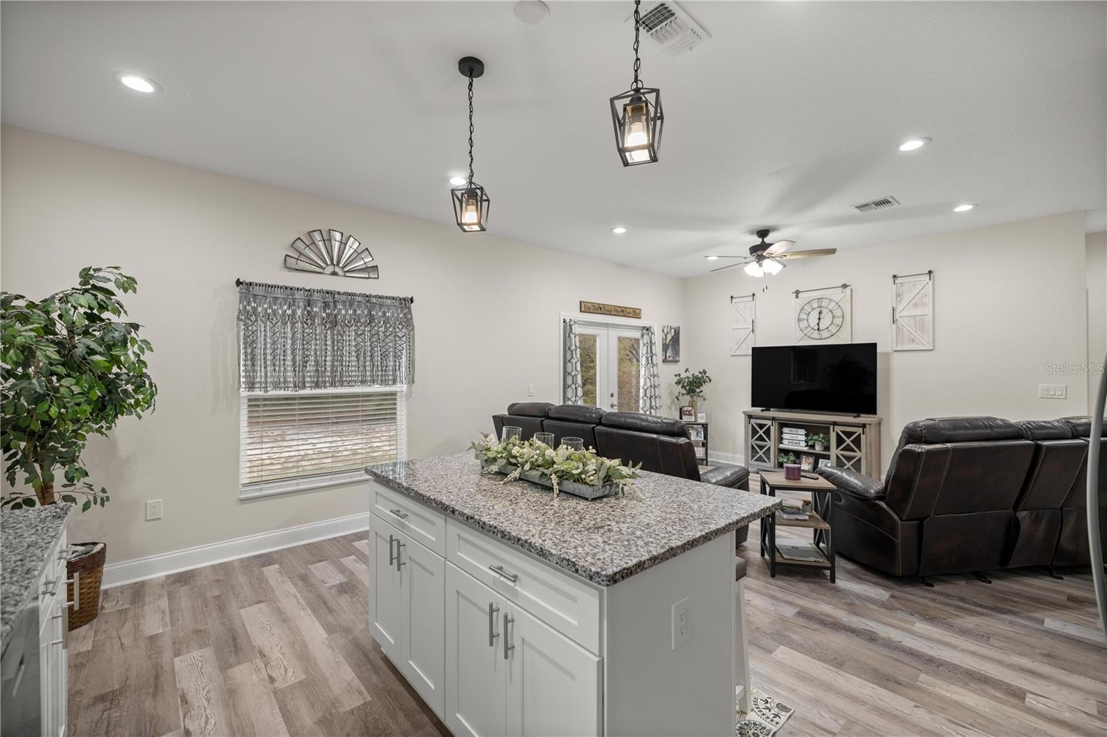 2 MAGNOLIA PASS TRCE, OCKLAWAHA, FL, 32179