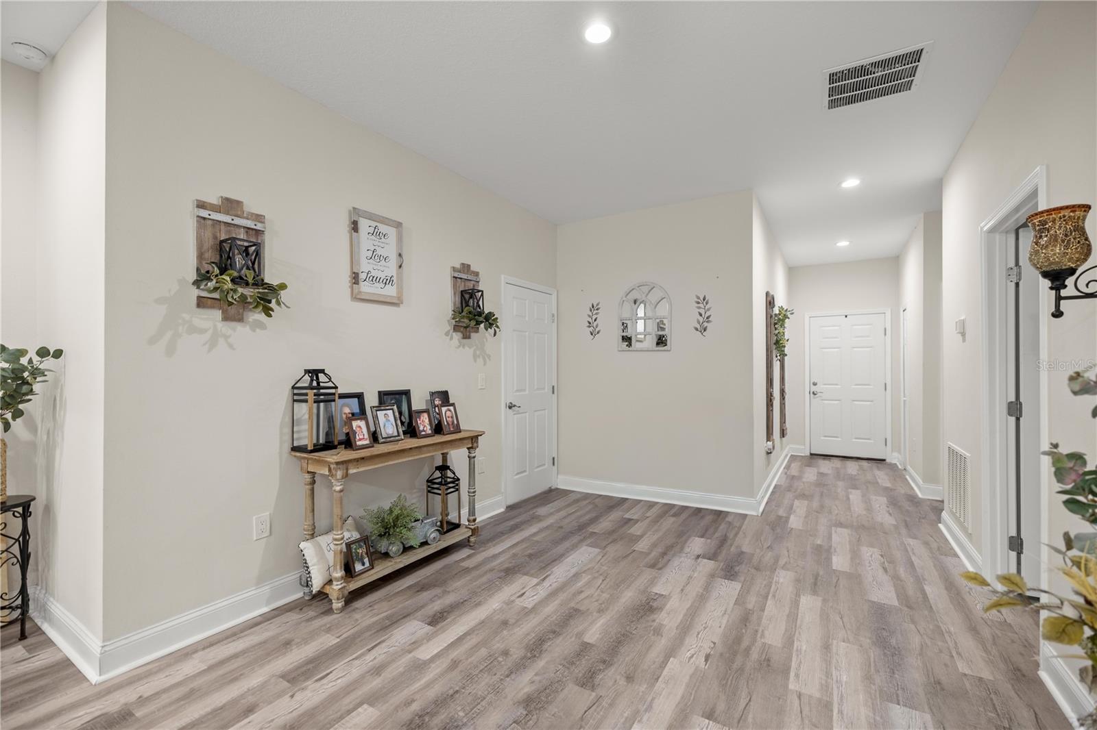 2 MAGNOLIA PASS TRCE, OCKLAWAHA, FL, 32179