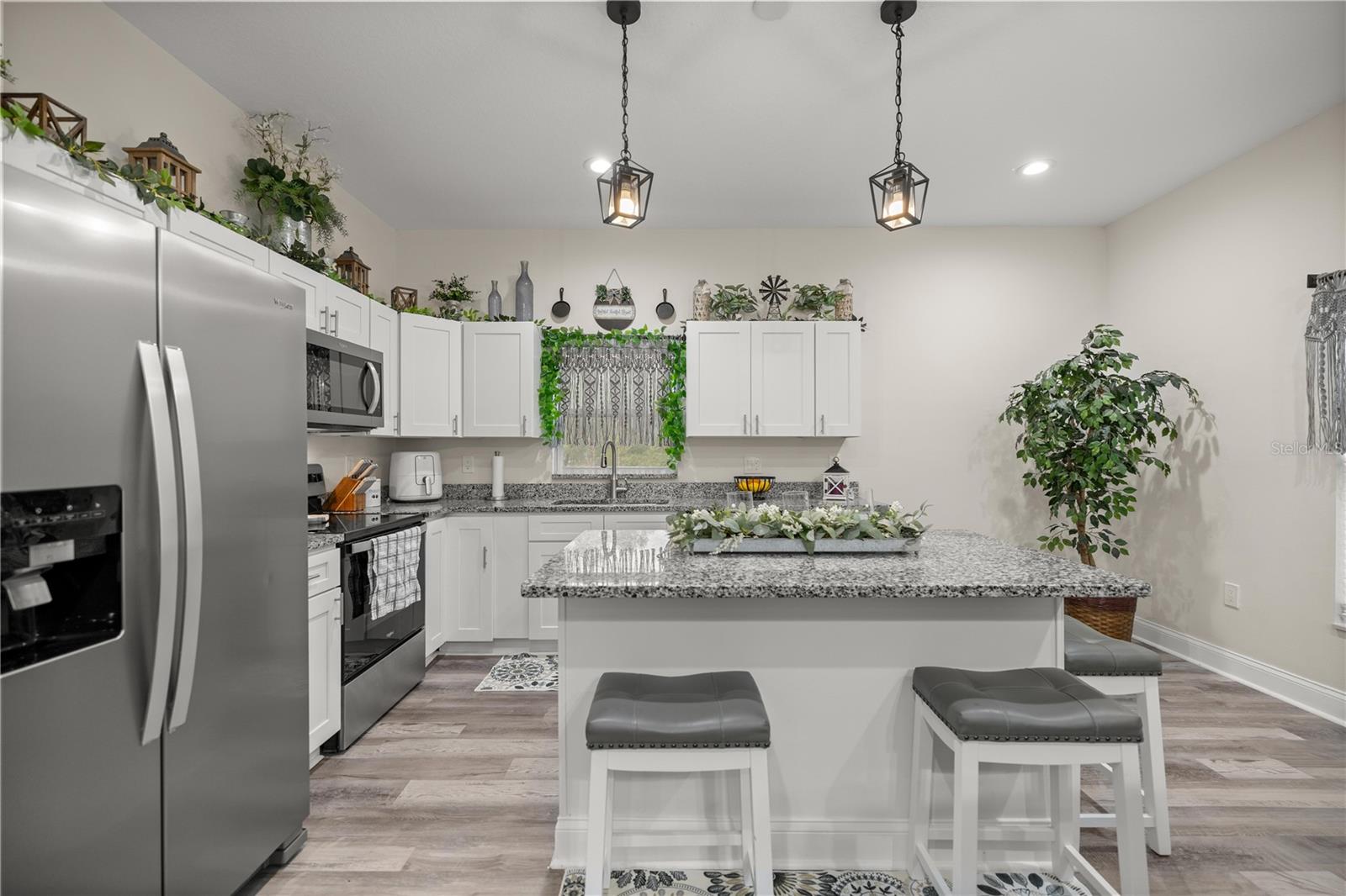 2 MAGNOLIA PASS TRCE, OCKLAWAHA, FL, 32179