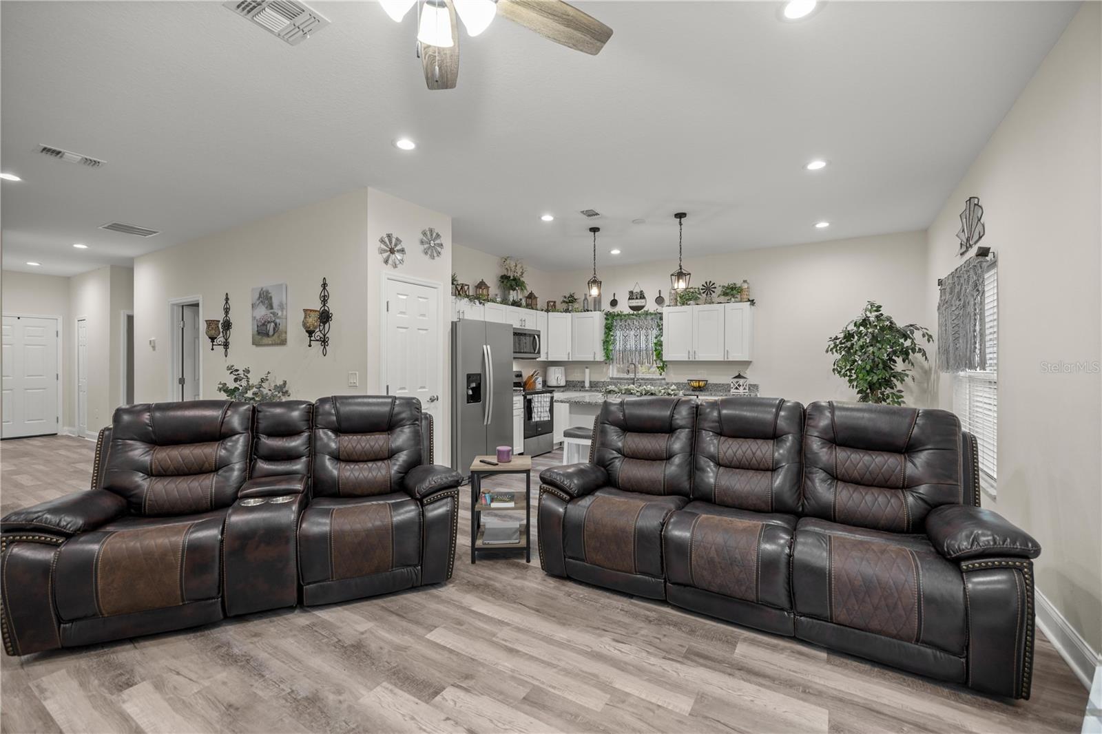2 MAGNOLIA PASS TRCE, OCKLAWAHA, FL, 32179