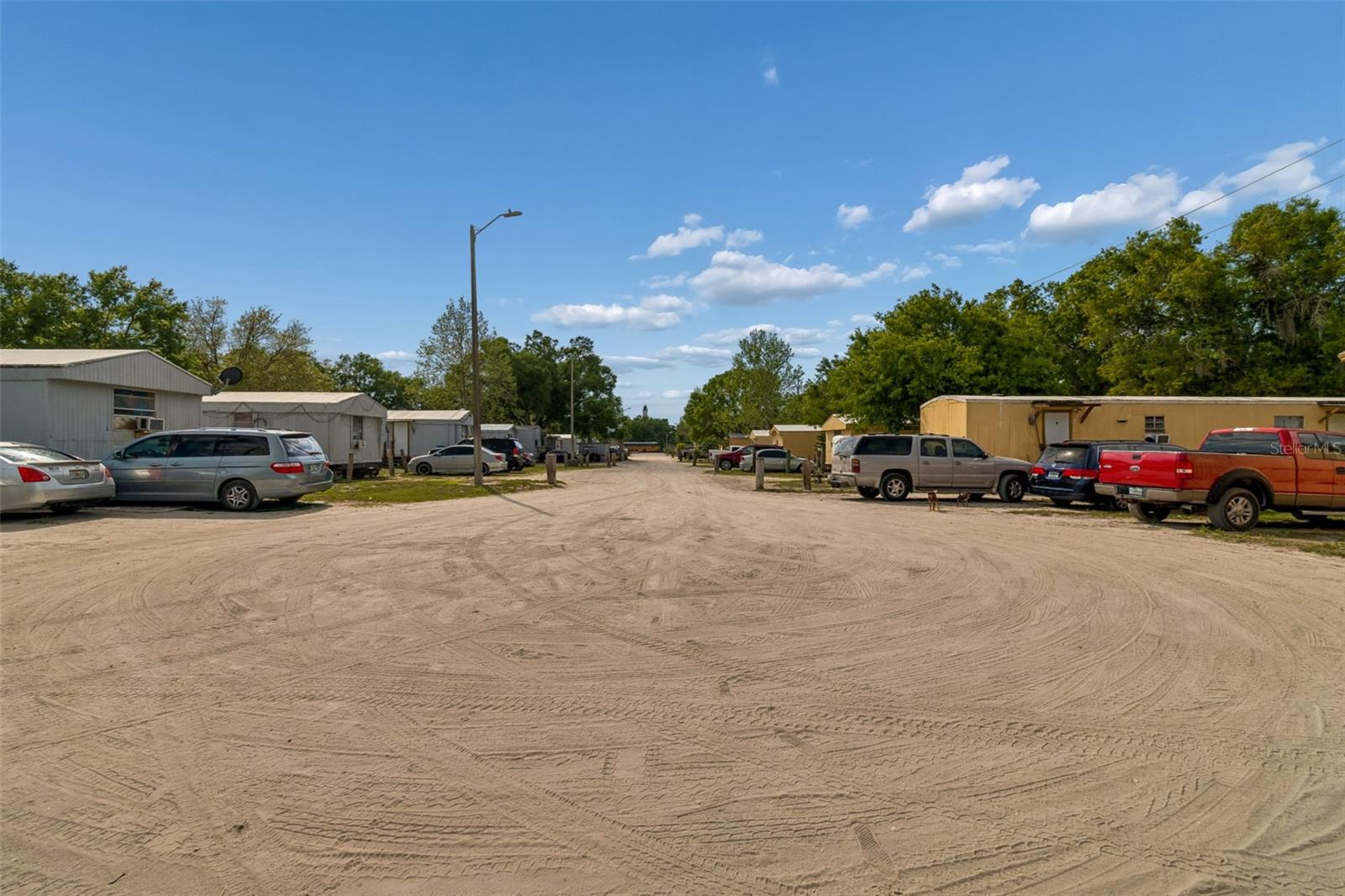 610 RAILROAD ST, WIMAUMA, FL, 33598