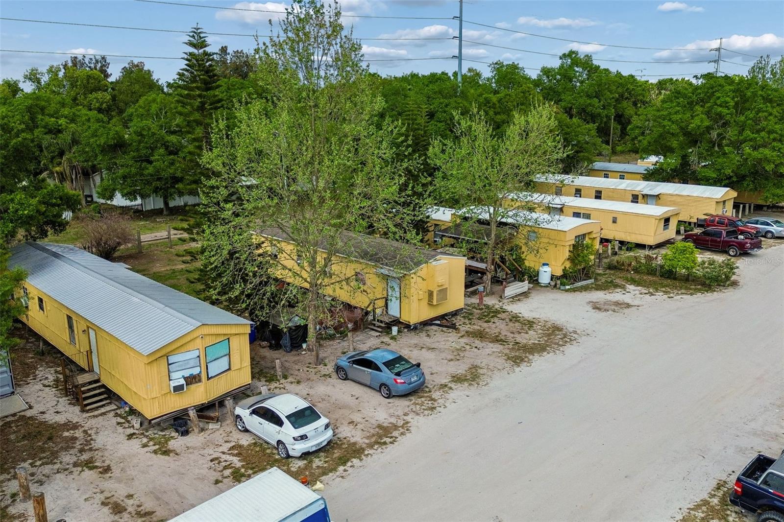 610 RAILROAD ST, WIMAUMA, FL, 33598