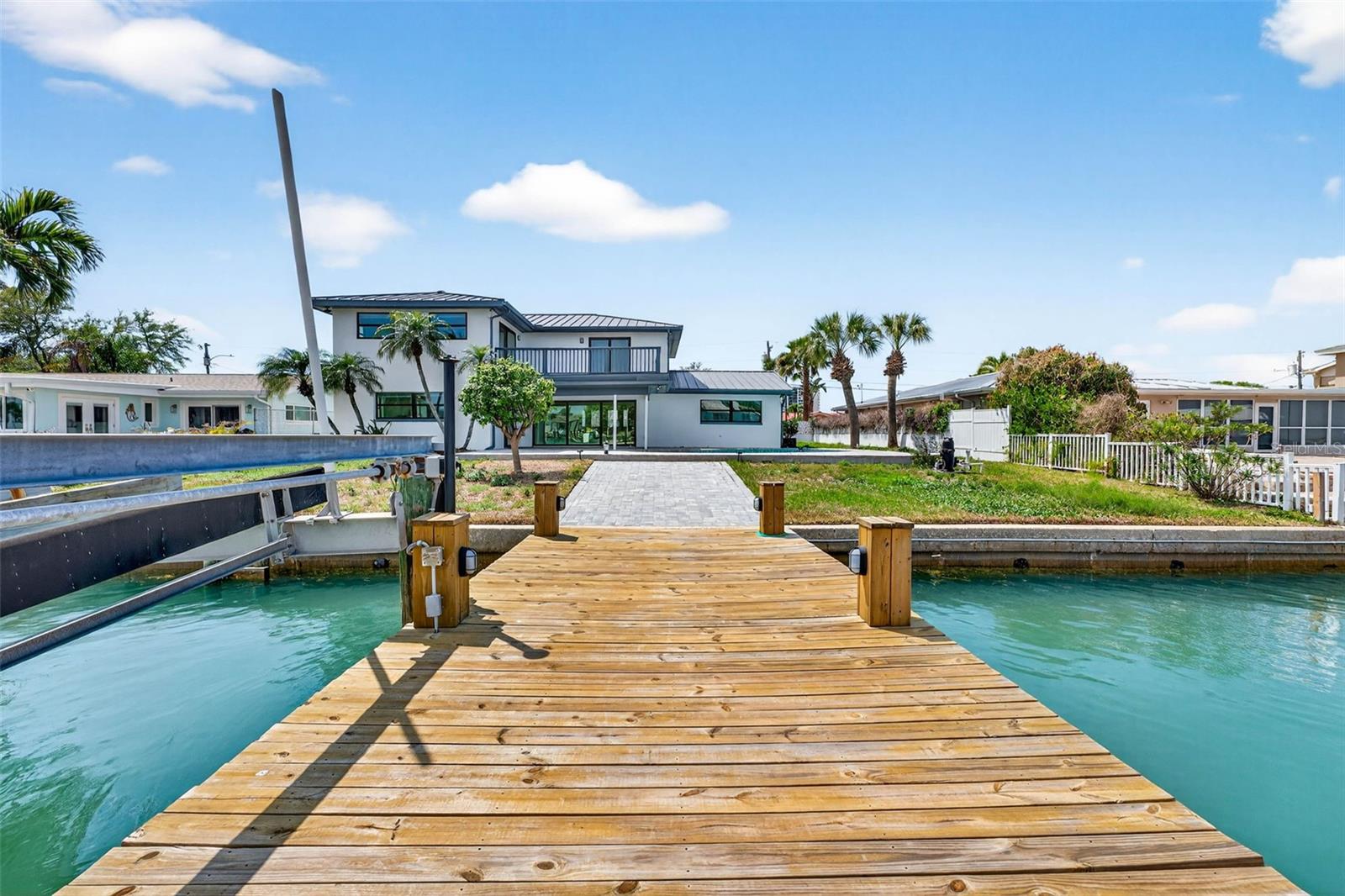 319 MIDWAY IS, CLEARWATER BEACH, FL, 33767