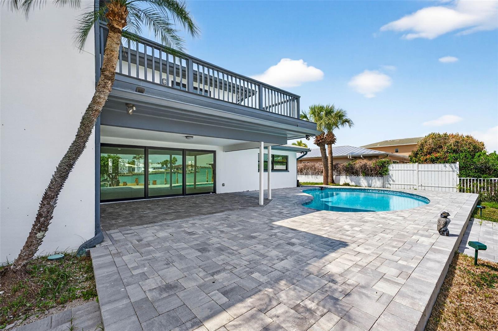 319 MIDWAY IS, CLEARWATER BEACH, FL, 33767