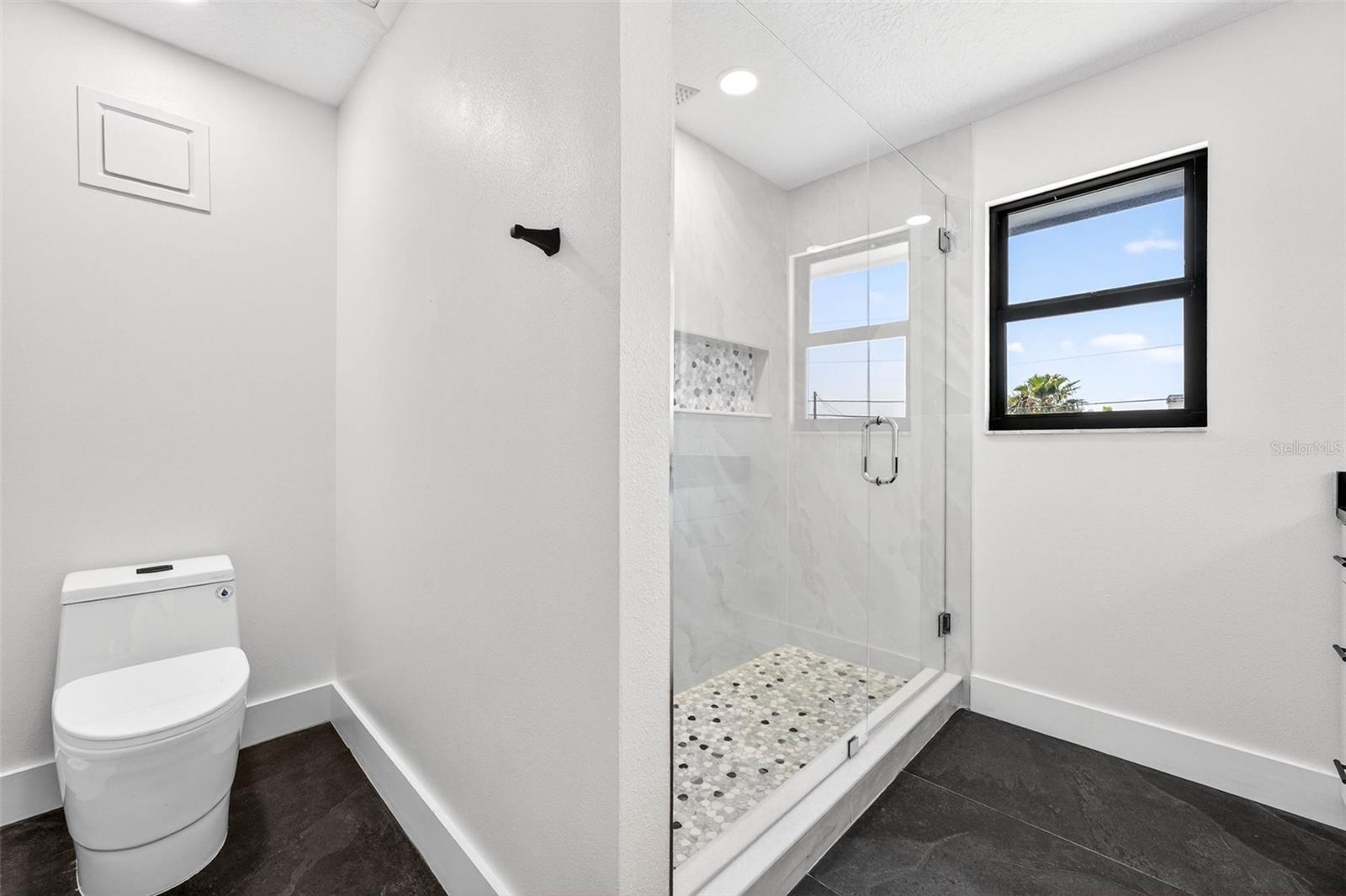 319 MIDWAY IS, CLEARWATER BEACH, FL, 33767