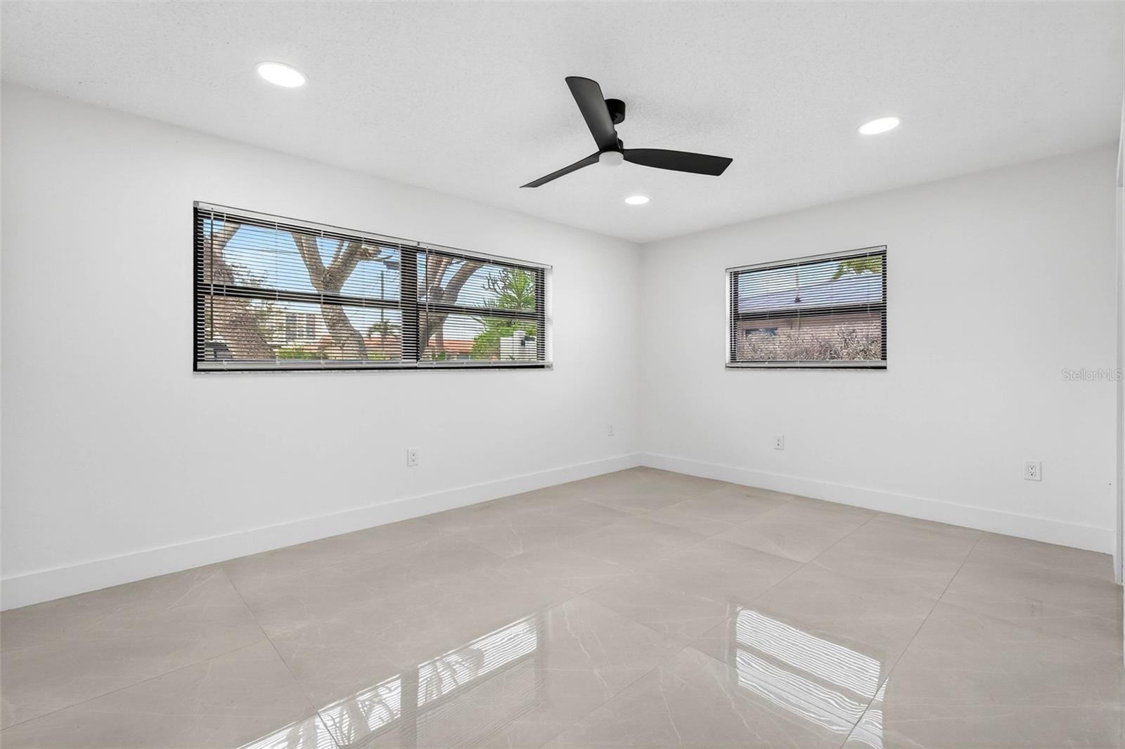 319 MIDWAY IS, CLEARWATER BEACH, FL, 33767