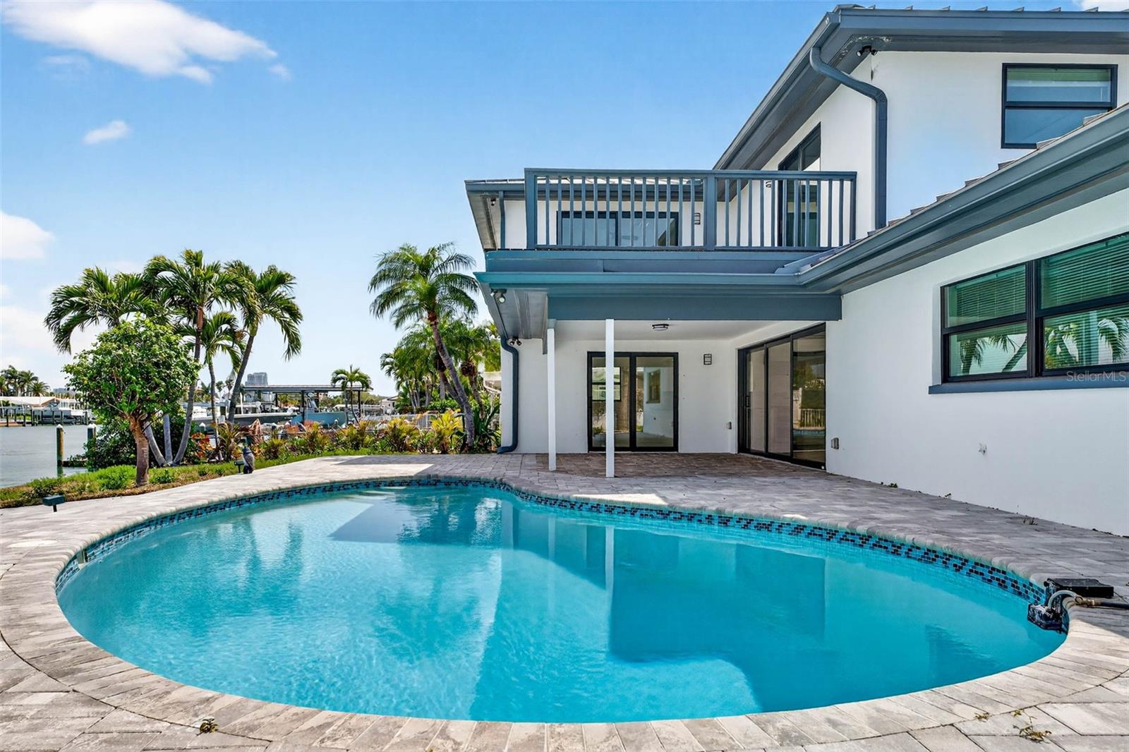 319 MIDWAY IS, CLEARWATER BEACH, FL, 33767