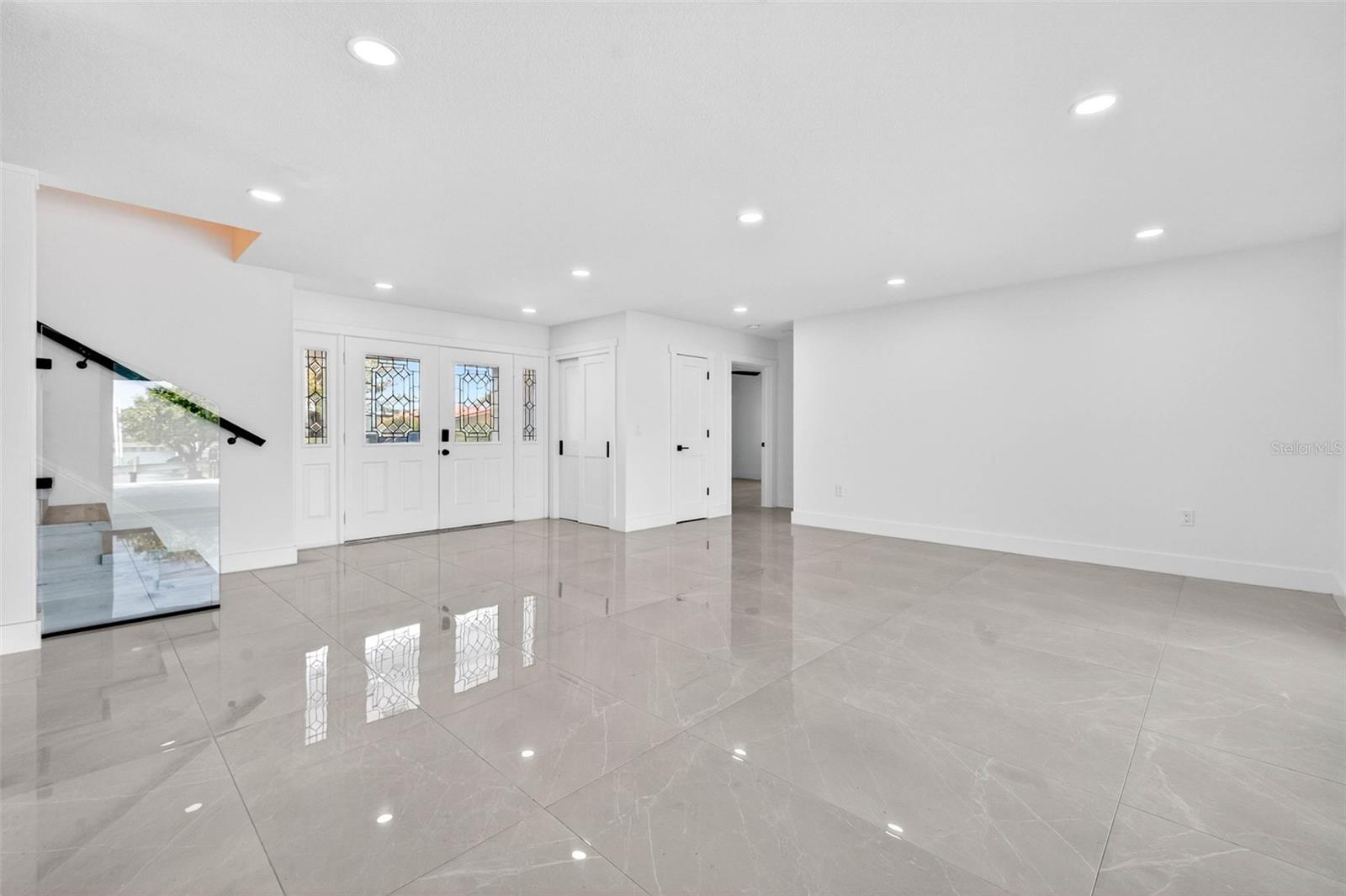 319 MIDWAY IS, CLEARWATER BEACH, FL, 33767